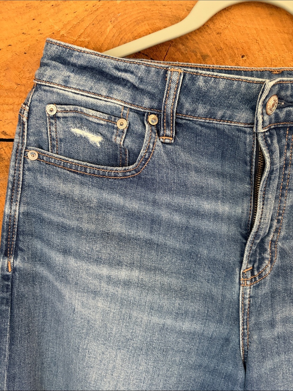 American Eagle Outfitters Light Blue High-Rise Distressed Wide-Leg Jeans - Picture 2 of 7
